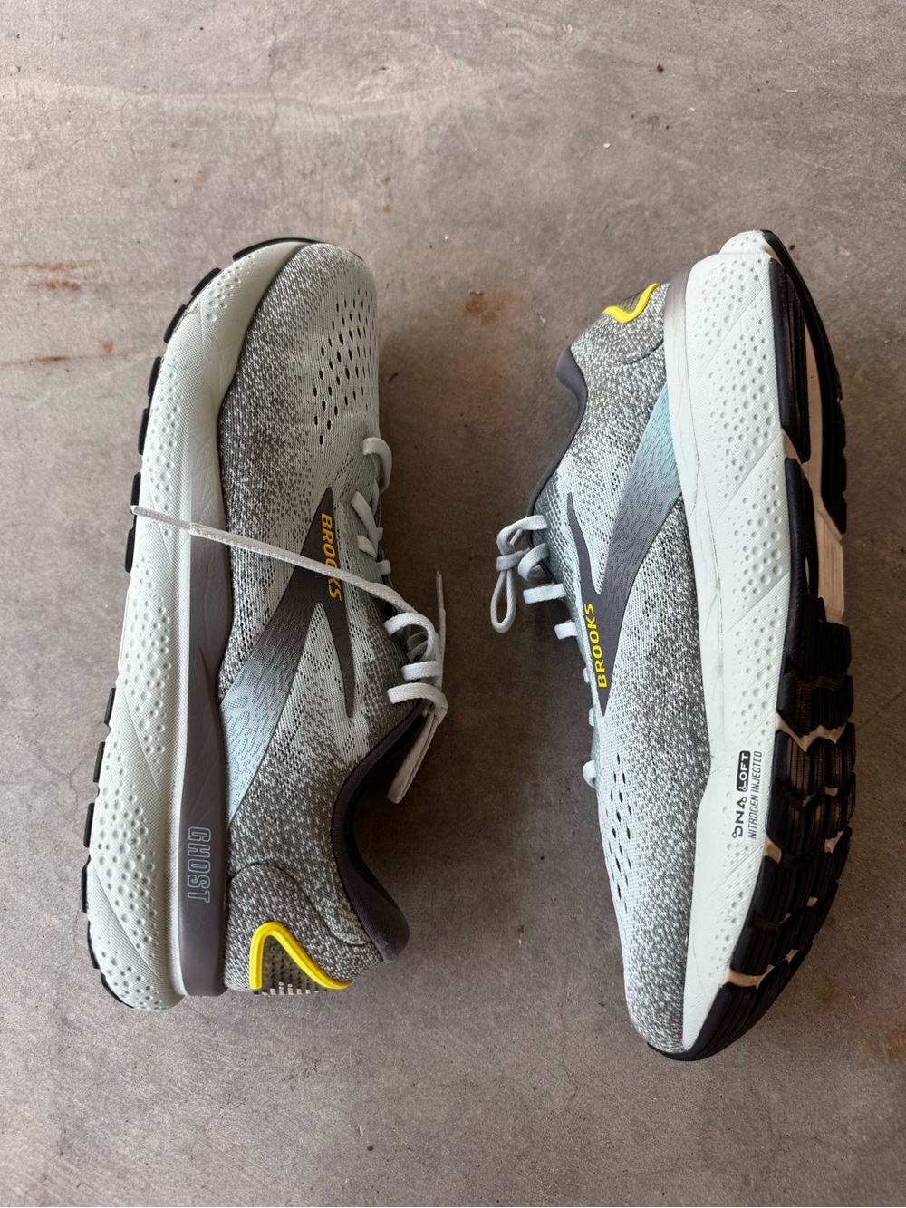 Brooks Ghost 16